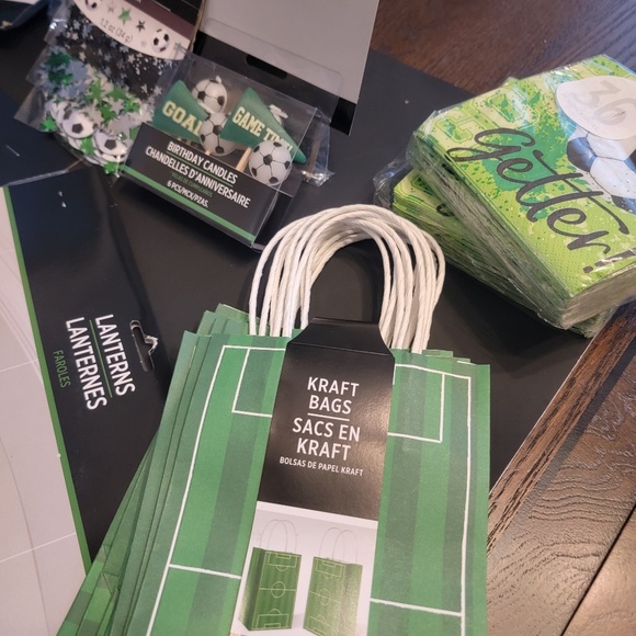 Soccer Birthday Party Decoration Set - Picture 8 of 9